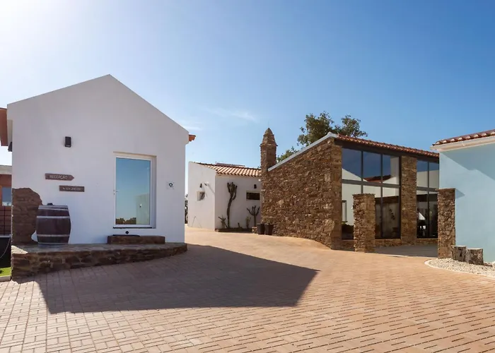Monte Clerigo Casas De Campo